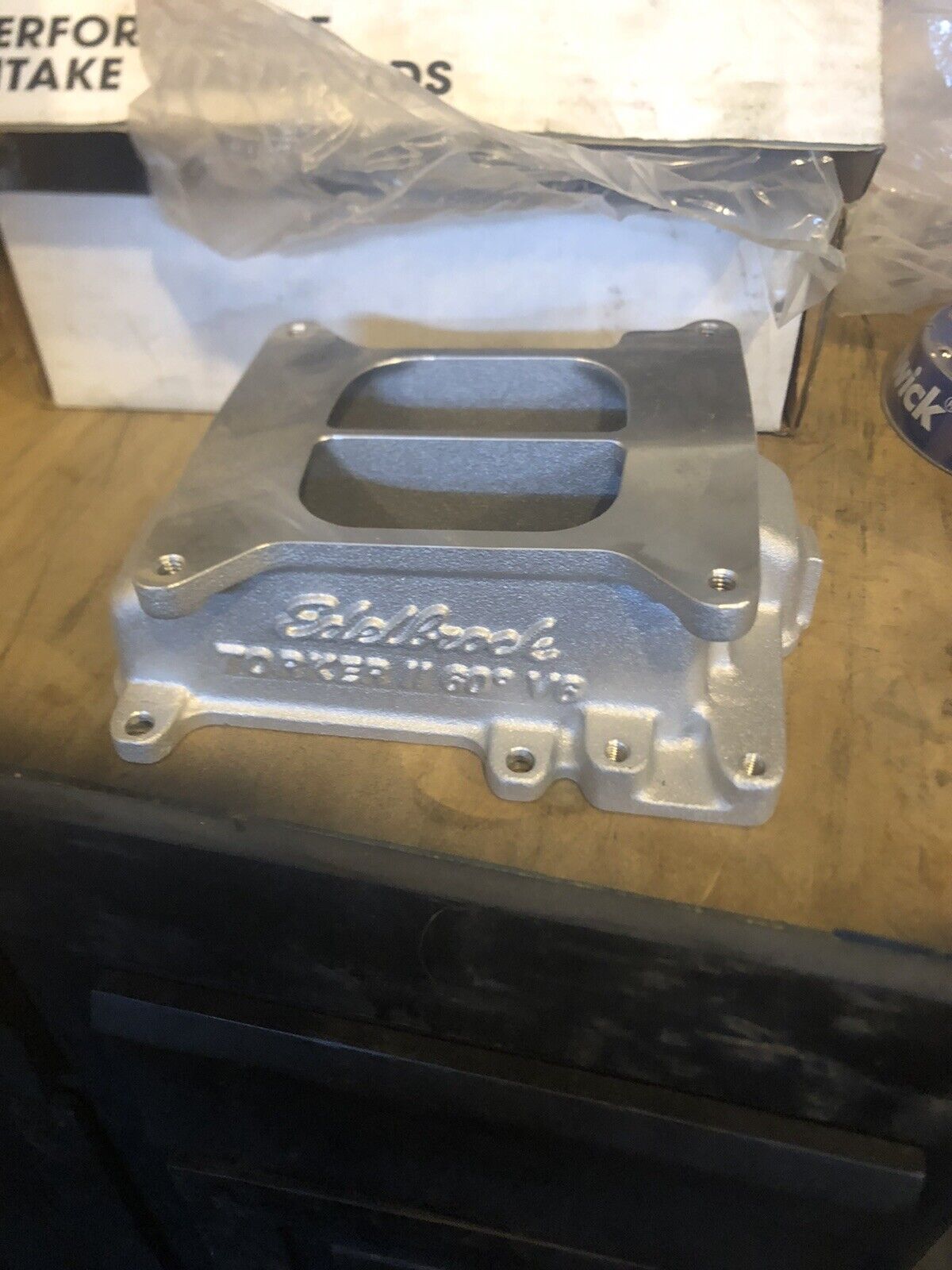 2.8 Engine 3789 edelbrock intake